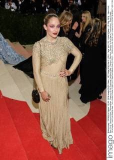 MET Gala 2016 May 2, 2016 - New York, NY, United States - 02 May 2016 - New York, New York- Jemima Kirke. Metropolitan Museum of Art Costume Institute Gala: Manus x Machina: Fashion in the Age of Technology. Photo Credit: Christopher Smith AdMedia New York United States - ZUMAa123