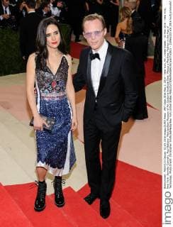 MET Gala 2016 May 2, 2016 - New York, NY, United States - 02 May 2016 - New York, New York- Jennifer Connelly, Paul Bettany. Metropolitan Museum of Art Costume Institute Gala: Manus x Machina: Fashion in the Age of Technology. Photo Credit: Christopher Smith AdMedia New York United States - ZUMAa123