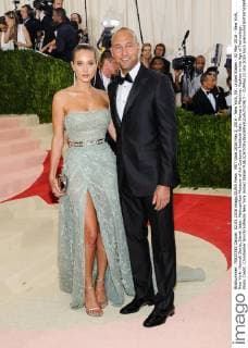 MET Gala 2016 May 2, 2016 - New York, NY, United States - 02 May 2016 - New York, New York- Hannah Davis, Derek Jeter. Metropolitan Museum of Art Costume Institute Gala: Manus x Machina: Fashion in the Age of Technology. Photo Credit: Christopher Smith AdMedia New York United States - ZUMAa123