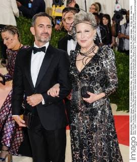 MET Gala 2016 May 2, 2016 - New York, NY, United States - 02 May 2016 - New York, New York- Marc Jacobs, Bette Midler. Metropolitan Museum of Art Costume Institute Gala: Manus x Machina: Fashion in the Age of Technology. Photo Credit: Christopher Smith AdMedia New York United States - ZUMAa123
