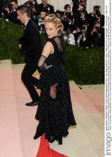 MET Gala 2016 May 2, 2016 - New York, NY, United States - 02 May 2016 - New York, New York- Chloe Sevigny. Metropolitan Museum of Art Costume Institute Gala: Manus x Machina: Fashion in the Age of Technology. Photo Credit: Christopher Smith AdMedia New York United States - ZUMAa123