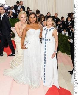 MET Gala 2016 May 2, 2016 - New York, NY, United States - 02 May 2016 - New York, New York- Tory Burch, Mindy Kaling, Freida Pinto. Metropolitan Museum of Art Costume Institute Gala: Manus x Machina: Fashion in the Age of Technology. Photo Credit: Christopher Smith AdMedia New York United States - ZUMAa123