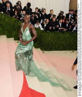 MET Gala 2016 May 2, 2016 - New York, NY, United States - 02 May 2016 - New York, New York- Lupita Nyongo o. Metropolitan Museum of Art Costume Institute Gala: Manus x Machina: Fashion in the Age of Technology. Photo Credit: Christopher Smith AdMedia New York United States - ZUMAa123