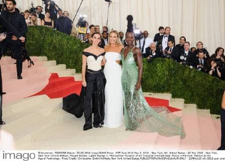 MET Gala 2016 May 2, 2016 - New York, NY, United States - 02 May 2016 - New York, New York- Emma Watson, Margot Robbie, Lupita Nyongo o. Metropolitan Museum of Art Costume Institute Gala: Manus x Machina: Fashion in the Age of Technology. Photo Credit: Christopher Smith AdMedia New York United States - ZUMAa123