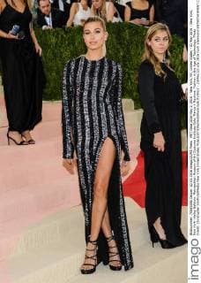MET Gala 2016 May 2, 2016 - New York, NY, United States - 02 May 2016 - New York, New York- Hailey Baldwin. Metropolitan Museum of Art Costume Institute Gala: Manus x Machina: Fashion in the Age of Technology. Photo Credit: Christopher Smith AdMedia New York United States - ZUMAa123