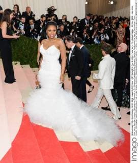 MET Gala 2016 May 2, 2016 - New York, NY, United States - 02 May 2016 - New York, New York- Jennifer Hudson. Metropolitan Museum of Art Costume Institute Gala: Manus x Machina: Fashion in the Age of Technology. Photo Credit: Christopher Smith AdMedia New York United States - ZUMAa123