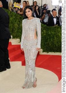 MET Gala 2016 May 2, 2016 - New York, NY, United States - 02 May 2016 - New York, New York- Kylie Jenner. Metropolitan Museum of Art Costume Institute Gala: Manus x Machina: Fashion in the Age of Technology. Photo Credit: Christopher Smith AdMedia New York United States - ZUMAa123