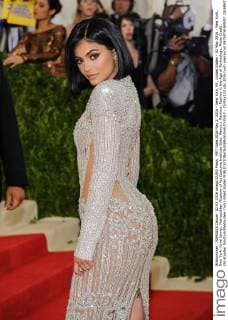 MET Gala 2016 May 2, 2016 - New York, NY, United States - 02 May 2016 - New York, New York- Kylie Jenner. Metropolitan Museum of Art Costume Institute Gala: Manus x Machina: Fashion in the Age of Technology. Photo Credit: Christopher Smith AdMedia New York United States - ZUMAa123