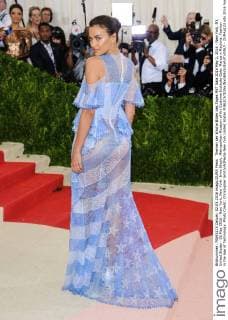 Themen der Woche Bilder des Tages MET Gala 2016 May 2, 2016 - New York, NY, United States - 02 May 2016 - New York, New York- Irina Shayk. Metropolitan Museum of Art Costume Institute Gala: Manus x Machina: Fashion in the Age of Technology. Photo Credit: Christopher Smith AdMedia New York United States - ZUMAa123