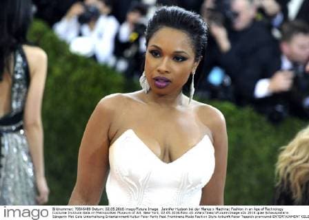 Jennifer Hudson bei der Manus x Machina: Fashion in an Age of Technology Costume Institute Gala im Metropolitan Museum of Art. New York, 02.05.2016 Foto:xD.xVanxTinex xFuturexImage