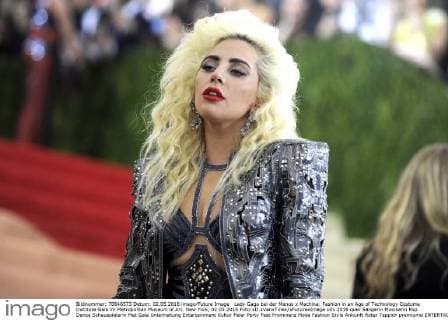 Lady Gaga bei der Manus x Machina: Fashion in an Age of Technology Costume Institute Gala im Metropolitan Museum of Art. New York, 02.05.2016 Foto:xD.xVanxTinex xFuturexImage