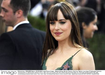 Dakota Johnson bei der Manus x Machina: Fashion in an Age of Technology Costume Institute Gala im Metropolitan Museum of Art. New York, 02.05.2016 Foto:xD.xVanxTinex xFuturexImage