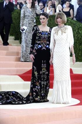 Anna Wintour mit Tochter Bee Shaffer bei der Manus x Machina: Fashion in an Age of Technology Costume Institute Gala im Metropolitan Museum of Art. New York, 02.05.2016 Foto:xD.xVanxTinex xFuturexImage