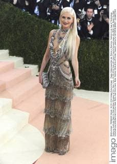 Poppy Delevingne bei der Manus x Machina: Fashion in an Age of Technology Costume Institute Gala im Metropolitan Museum of Art. New York, 02.05.2016 Foto:xD.xVanxTinex xFuturexImage