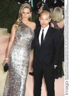 Anna Ewers und Jason Wu bei der Manus x Machina: Fashion in an Age of Technology Costume Institute Gala im Metropolitan Museum of Art. New York, 02.05.2016 Foto:xD.xVanxTinex xFuturexImage