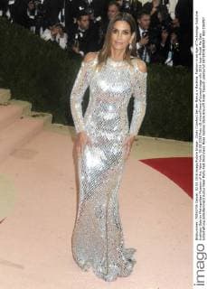Cindy Crawford bei der Manus x Machina: Fashion in an Age of Technology Costume Institute Gala im Metropolitan Museum of Art. New York, 02.05.2016 Foto:xD.xVanxTinex xFuturexImage
