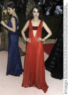Lily Collins bei der Manus x Machina: Fashion in an Age of Technology Costume Institute Gala im Metropolitan Museum of Art. New York, 02.05.2016 Foto:xD.xVanxTinex xFuturexImage