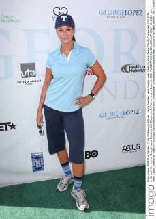 Angie Everhart beim George Lopez Celebrity Golf Classic Charity Turnier am 2.05.2016 in Burbank 9th Annual George Lopez Celebrity Golf Classic benfit Tournament in Burbank, 2016 