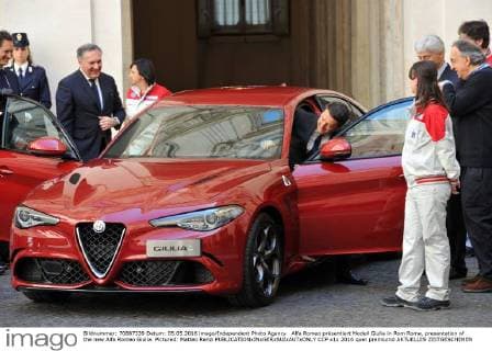 Alfa Romeo präsentiert Modell Giulia in Rom Rome, presentation of the new Alfa Romeo Giulia. Pictured: Matteo Renzi  CCP