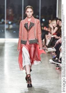 A model presents a creation by Avtandil from Georgia during the Mercedes-Benz Fashion Week Fall Winter 2016-17, in Tbilisi, capital of Georgia, on May 5, 2016. ) GEORGIA-TBILISI-FASHION WEEK GiorgixInduashvili 