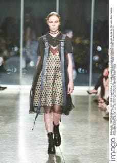 A model presents a creation by Avtandil from Georgia during the Mercedes-Benz Fashion Week Fall Winter 2016-17, in Tbilisi, capital of Georgia, on May 5, 2016. ) GEORGIA-TBILISI-FASHION WEEK GiorgixInduashvili 