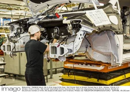 Fiat Chrysler Werk in Windsor, Kanada May 6, 2016 - Windsor, Ontario, U.S. - Windsor, Ontario Canada - Fiat Chrysler Automobiles Windsor Assembly Plant, where FCA is launching the 2017 Chrysler Pacifica. Workers at the plant are members of Unifor, the largest private sector union in Canada. Windsor U.S. - ZUMAw66_