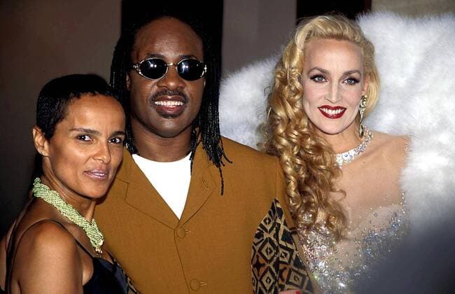 Jerry Hall, 65. Geburtstag am 2. Juli Jan. 1, 2011 - New York, New York, U.S. - K2634HMC SD0918.PEACE AWARDS .SHARI BELAFONTE, STEVIE WONDER AND JERRY HALL. 1995.STEVIEWONDERRETRO - ZUMAmg1_
