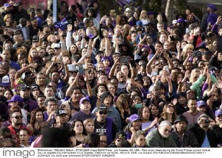 Los Angeles, CA, USA - Fans enjoy music during the Prince Tribute concert held at the Los Angeles City Hall located in Los Angeles, California, on Friday, March 6, 2016. Los Angeles USA - ZUMAh129