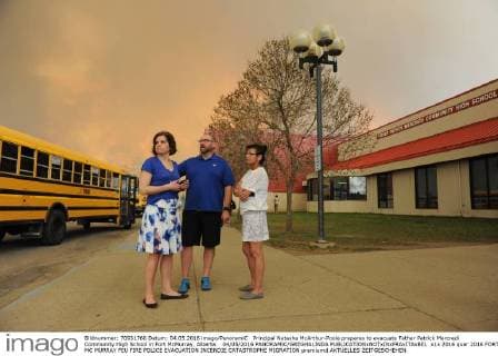 Principal Natasha McArthur-Poole prepares to evacuate Father Patrick Mercredi Community High School in Fort McMurray, Alberta. 04 05 2016 PANORAMIC GREGHALINDA 