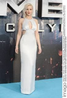 American actress Jennifer Lawrence attends the premiere of X- Men : Apocalypse at the BFI Imax in London on May 9, 2016.  LON20160509104 RUNExHELLESTAD