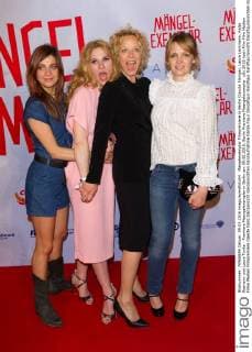 Mängelexemplar Filmpremiere in Berlin Claudia Eisinger, Laura Lackmann, Katja Riemann und Laura Tonke - Premiere Maengelexemplar in Berlin am 09.05.2016. Berlin Premiere Maengelexemplar