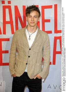 Berlin Premiere MAENGELEXEMPLAR Trimmi Trinks Ankunft zur Berlin Premiere MAENGELEXEMPLAR im Kino Cinestar in der Kulturbrauerei in Berlin, 09.05.2016
