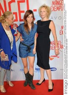 Berlin Premiere MAENGELEXEMPLAR Barbara Schoene, Claudia Eisinger, Katja Riemann Ankunft zur Berlin Premiere MAENGELEXEMPLAR im Kino Cinestar in der Kulturbrauerei in Berlin, 09.05.2016