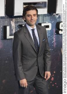 London, UK. 9 May 2016. Actor Oscar Isaac (En Sabah Nur Apocalypse) attends the X-Men: Apocalypse - Global Fan Screening at the BFI Imax cinema in London. X-Men: Apocalypse, Global Fan Screening, London, UK 