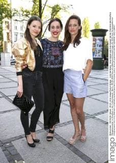 Julia Hartmann, Gina Henkel und Anja Knauer bei der Premiere des Kinofilms Mängelexemplar im CineStar in der Kulturbrauerei. Berlin, 09.05.2016 Foto:xS.xGabschx xFuturexImage