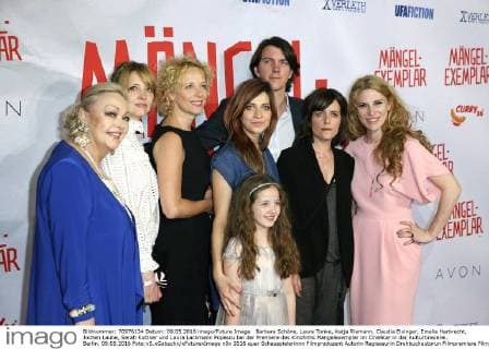 Barbara Schöne, Laura Tonke, Katja Riemann, Claudia Eisinger, Emelie Harbrecht, Jochen Laube, Sarah Kuttner und Laura Lackmann Popescu bei der Premiere des Kinofilms Mängelexemplar im CineStar in der Kulturbrauerei. Berlin, 09.05.2016 Foto:xS.xGabschx xFuturexImage