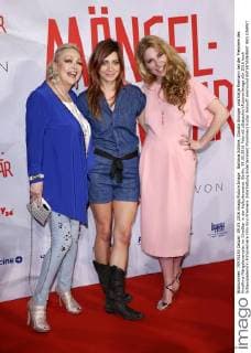 Barbara Schöne, Claudia Eisinger und Katja Riemann bei der Premiere des Kinofilms Mängelexemplar im CineStar in der Kulturbrauerei. Berlin, 09.05.2016 Foto:xS.xGabschx xFuturexImage