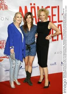 Barbara Schöne, Claudia Eisinger und Katja Riemann bei der Premiere des Kinofilms Mängelexemplar im CineStar in der Kulturbrauerei. Berlin, 09.05.2016 Foto:xS.xGabschx xFuturexImage