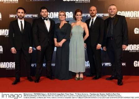TV Serie Gomorra - Premiere der Zweiten Staffel in Rom Foto IPP GioiaxBotteghi Roma 09 05 2016 red carpet della serie tv gomorra seconda stagione nella foto Marco Palvetti, Salvatore Esposito, Cristina Donadio, Cristiana dell Anna, marco d amore e Fortunato Cerlino  0