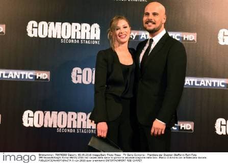 TV Serie Gomorra - Premiere der Zweiten Staffel in Rom Foto IPP GioiaxBotteghi Roma 09 05 2016 red carpet della serie tv gomorra seconda stagione nella foto: Marco D Amore con la fidanzata daniela  0