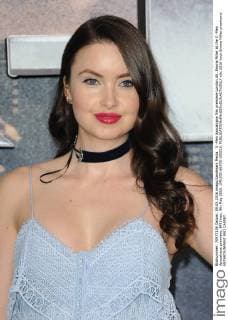 X -Men Apocalypse film premiere London.UK. Emma Miller at the X -Men Apocalypse premiere, BFI Imax. 9th May 2016. LMK200-60478-100516. 
