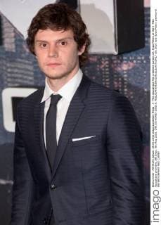 X -Men Apocalypse film premiere London.UK. Evan Peters at the X -Men Apocalypse premiere, BFI Imax. 9th May 2016. LMK370-60480-100516. 
