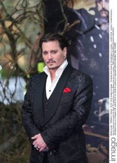 Filmpremiere Alice im Wunderland in London . 10 05 2016. London, United Kingdom . Johnny Depp arriving at the Alice Through the Looking Glass premiere in London.  xStephenxLockx xi-Imagesx IIM-12626-0010