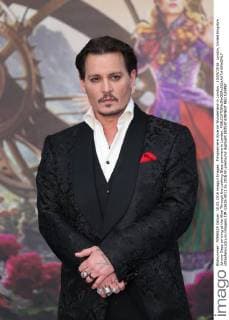 Filmpremiere Alice im Wunderland in London . 10 05 2016. London, United Kingdom . Johnny Depp arriving at the Alice Through the Looking Glass premiere in London.  xStephenxLockx xi-Imagesx IIM-12626-0011