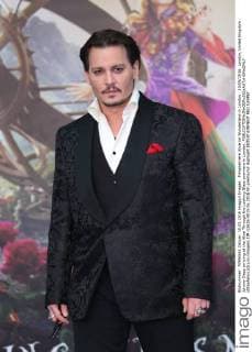 Filmpremiere Alice im Wunderland in London . 10 05 2016. London, United Kingdom . Johnny Depp arriving at the Alice Through the Looking Glass premiere in London.  xStephenxLockx xi-Imagesx IIM-12626-0015