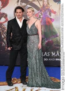 . 10 05 2016. London, United Kingdom . Johnny Depp and Mia Wasikowska arriving at the Alice Through the Looking Glass premiere in London.  xStephenxLockx xi-Imagesx IIM-12626-0038
