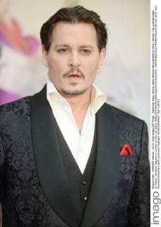 American actor Johnny Depp attends the premiere of Alice Through The Looking Glass at Odeon, Leicester Square in London on May 10, 2016.  LON20160510112 RUNExHELLESTAD