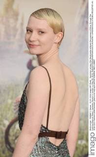 Australian actress Mia Wasikowska attends the premiere of Alice Through The Looking Glass at Odeon, Leicester Square in London on May 10, 2016.  LON20160510119 RUNExHELLESTAD
