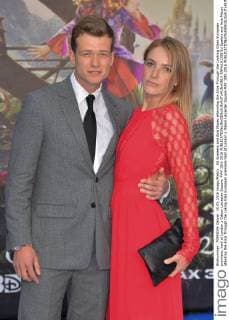 Ed Speleers and Asia Macey attending the Alice Through the Looking Glass European premiere, held at London s Odeon Leicester Square. MAY 10th 2016  JWNx161358