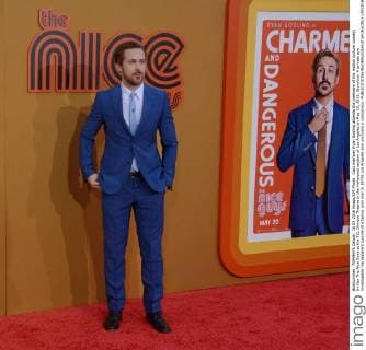 Cast member Ryan Gosling attends the premiere of the motion picture comedy thriller The Nice Guys at the TCL Chinese Theatre in the Hollywood section of Los Angeles on May 10, 2016. Storyline: A private eye investigates the apparent suicide of a fading porn star in 1970s Los Angeles and uncovers a conspiracy.  LAP2016051014 JIMxRUYMEN